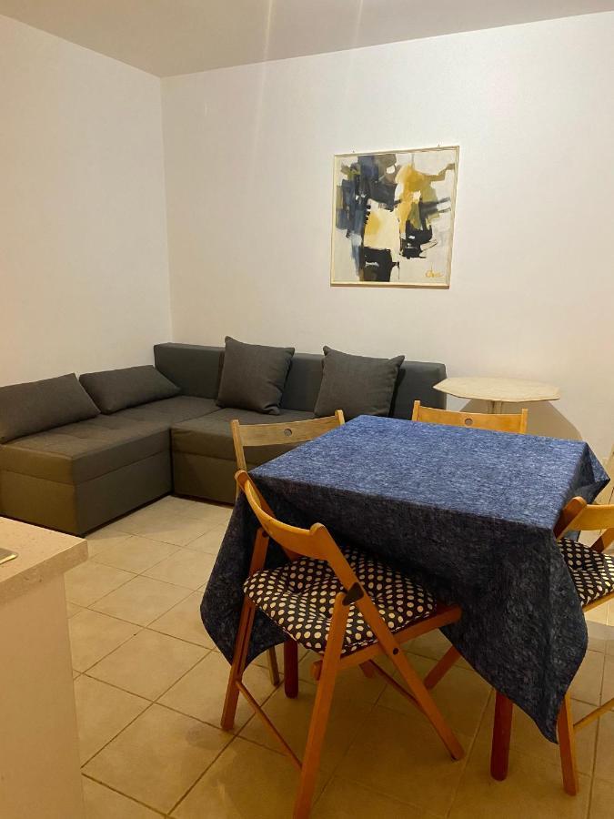 Amari Apartment